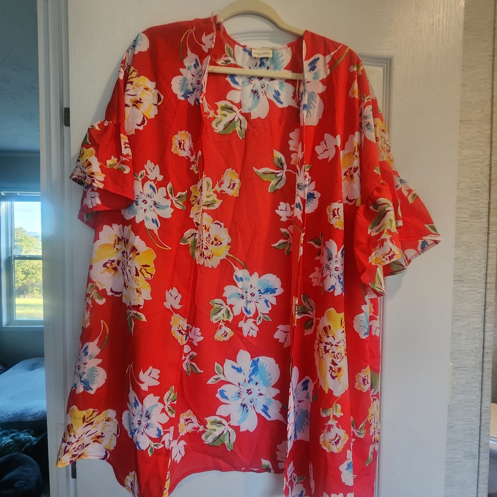 Lovely Melody Red Floral Kimono Size L Euc